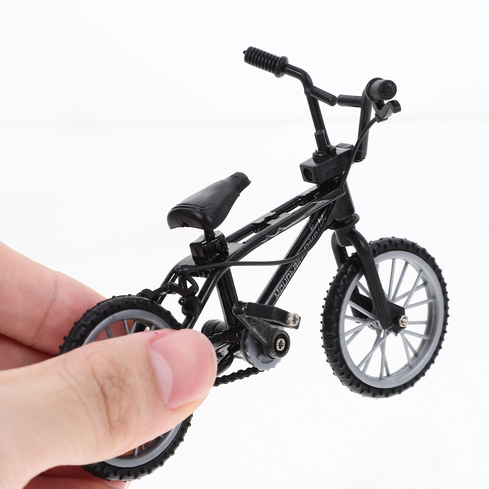 ミニチュア風景装飾、写真撮影用小道具、リアルな山地自転車のシ - Mountain Biking Europe のレビューと価格